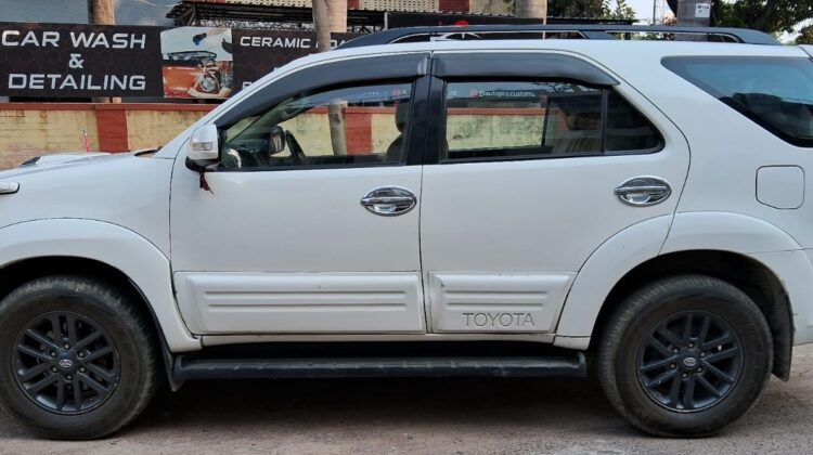 FORTUNER 3.0 4X2