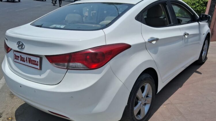 ELANTRA 1.6 SX