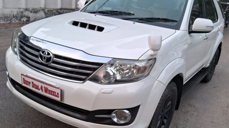 FORTUNER 4X2 (AT)