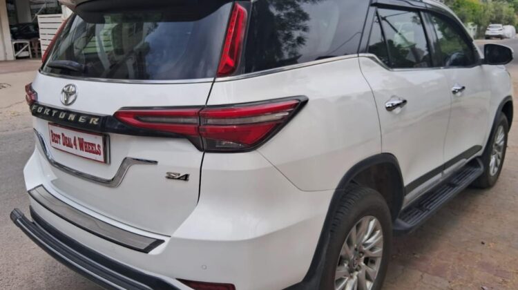 FORTUNER SIGMA 4X4 (AT)