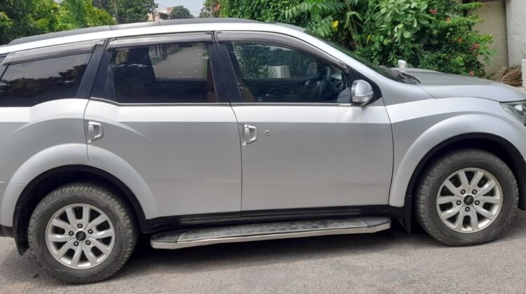 XUV 500 W10