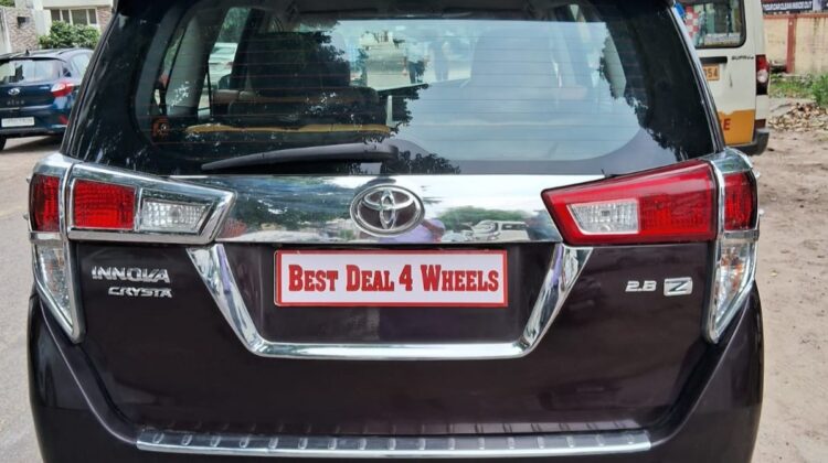 INNOVA CRYSTA 2.8 Z (AT)