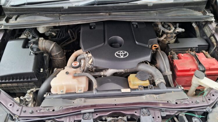 INNOVA CRYSTA 2.8 Z (AT)