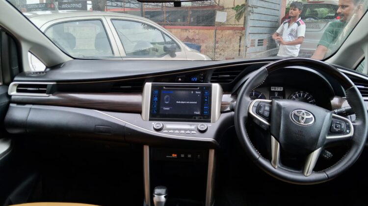 INNOVA CRYSTA 2.8 Z (AT)