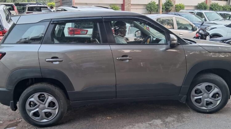 BREZZA VXI