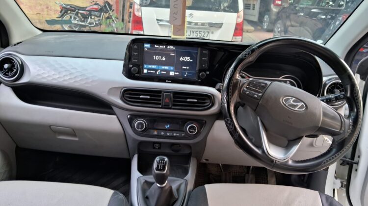 GRAND I 10 NIOS SPORTZ