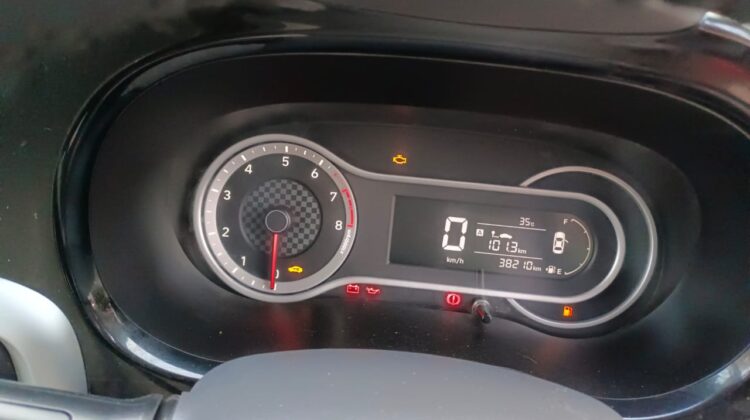 GRAND I 10 NIOS SPORTZ