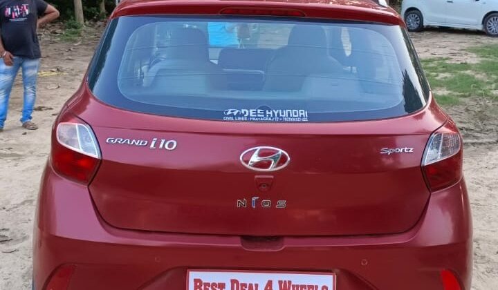 GRAND I 10 NIOS SPORTZ