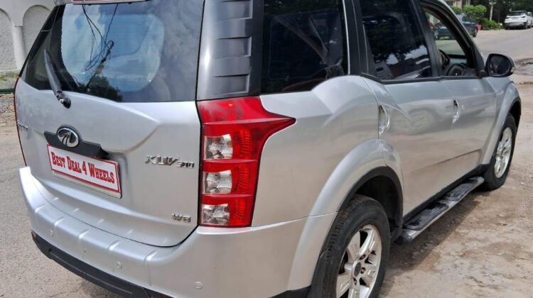 XUV 500 W 8