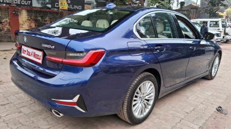 BMW 320 D LUX LINE (AT)