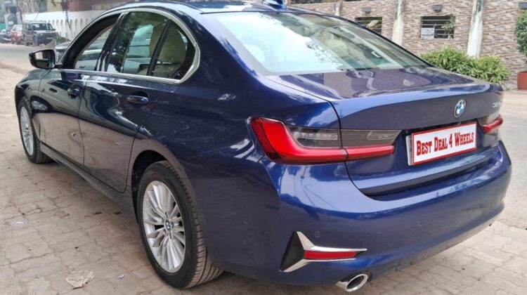BMW 320 D LUX LINE (AT)