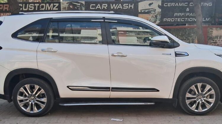 INNOVA HYCROSS HYBRID ZX