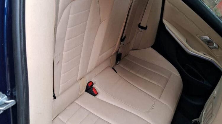 BMW 320 D LUX LINE (AT)