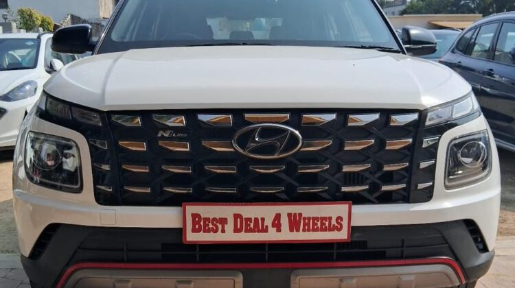 VENUE N LINE N8 (AT)