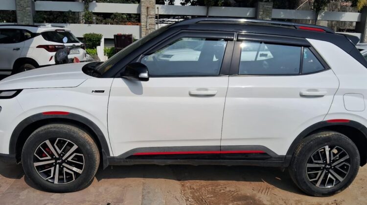 VENUE N LINE N8 (AT)