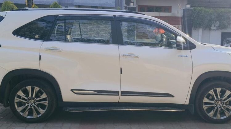 INNOVA HYCROSS HYBRID ZX