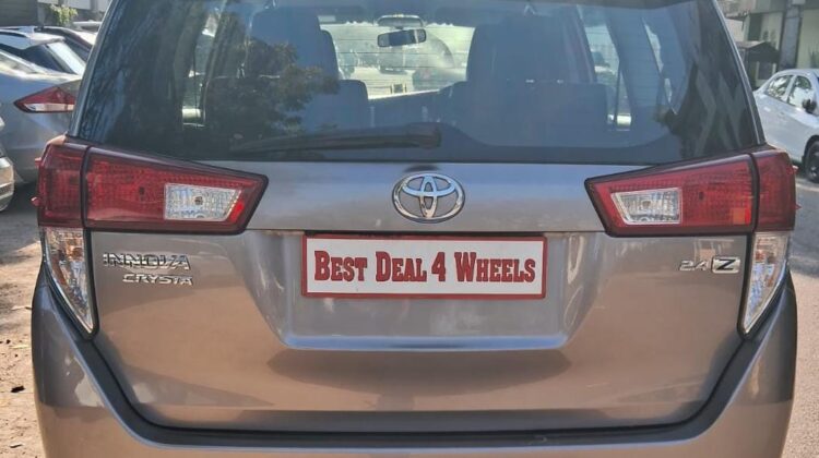 INNOVA CRYSTA 2.4 Z