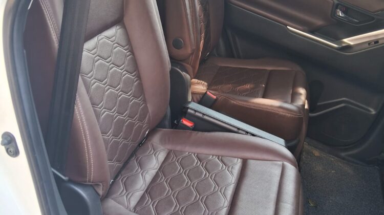 INNOVA HYCROSS HYBRID ZX