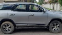 FORTUNER 4X2