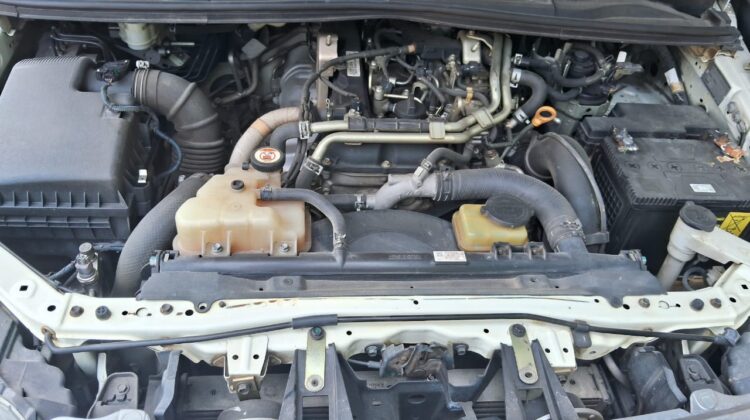 INNOVA CRYSTA 2.4 V