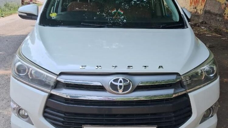 INNOVA CRYSTA 2.4 V