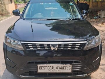 XUV 300 W6