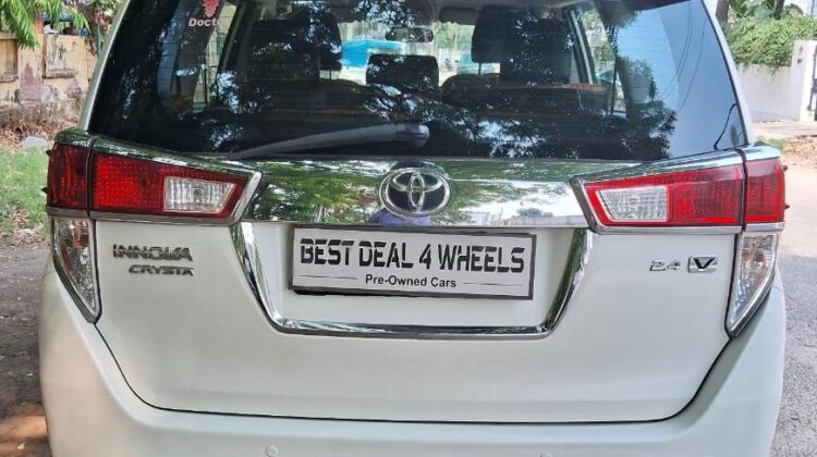 INNOVA CRYSTA 2.4 V