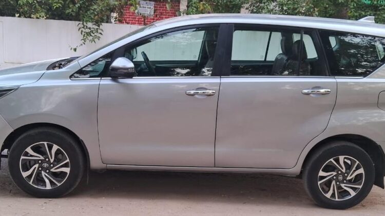 INNOVA CRYSTA 2.4 V