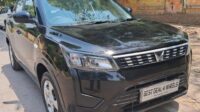 XUV 300 W6
