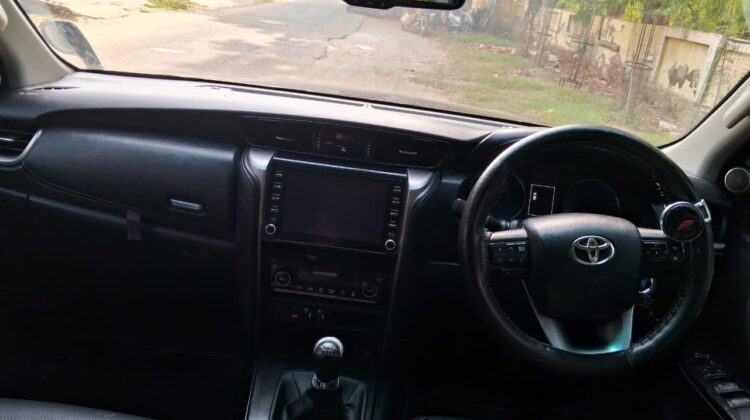 FORTUNER 4X2