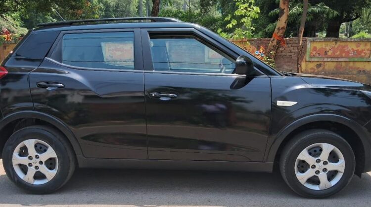 XUV 300 W6