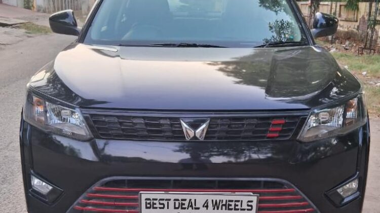 XUV 300 W6