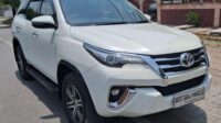 FORTUNER 4X2 (AT)
