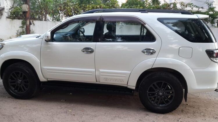 FORTUNER 4X4 (AT)