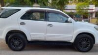 FORTUNER 4X4 (AT)
