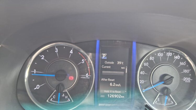 FORTUNER 4X2 (AT)