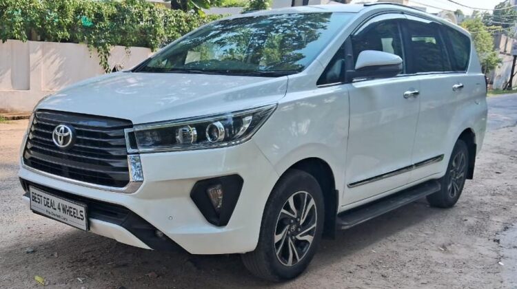 INNOVA CRYSTA 2.4 V