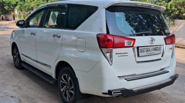 INNOVA CRYSTA 2.4 V