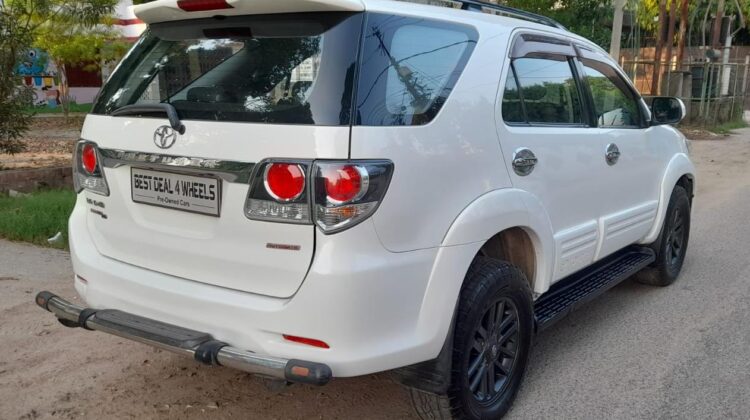 FORTUNER 4X4 (AT)