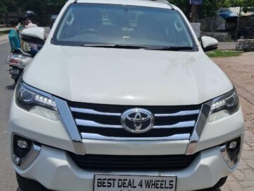 FORTUNER 4X2 (AT)