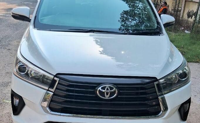 INNOVA CRYSTA 2.4 V