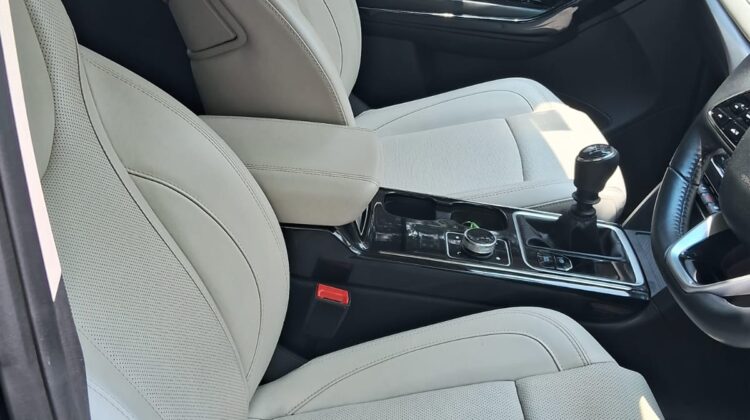 XUV 700 AX7