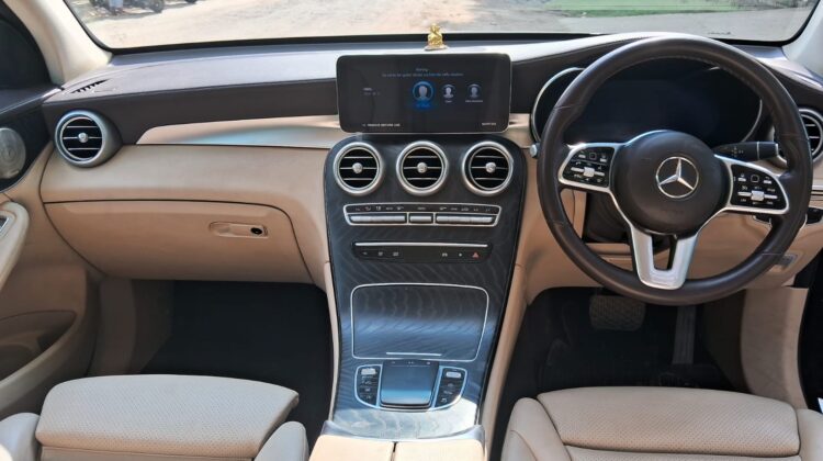 MERCEDES-BENZ GLC 220