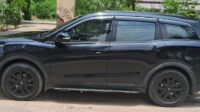 XUV 700 AX7