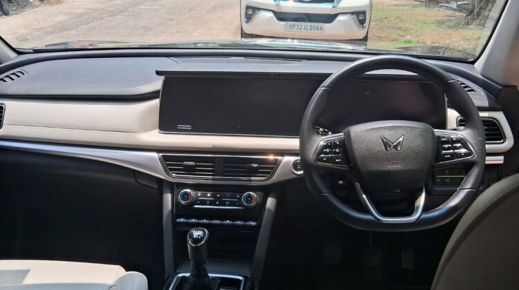 XUV 700 AX7